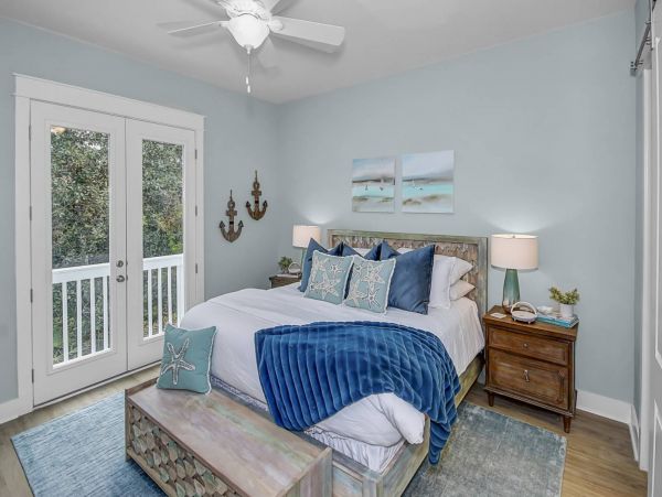 Coastal Perfect Getaway with 5 Bedrooms & Amazing Amenities