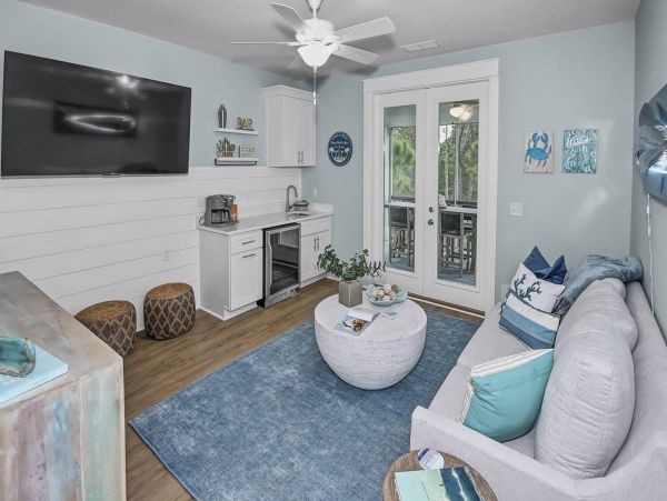 Coastal Perfect Getaway with 5 Bedrooms & Amazing Amenities