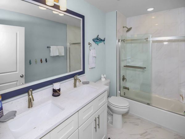 Coastal Perfect Getaway with 5 Bedrooms & Amazing Amenities
