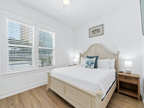 Beautiful Vacation Home with Beach Across the Street in Panama City Beach