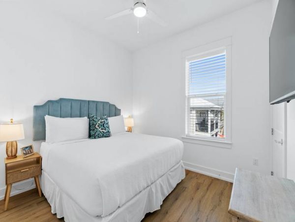 Beautiful Vacation Home with Beach Across the Street in Panama City Beach
