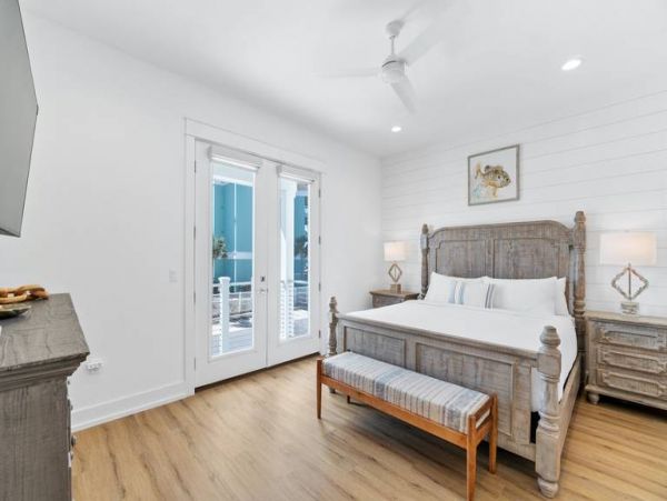 Beautiful Vacation Home with Beach Across the Street in Panama City Beach