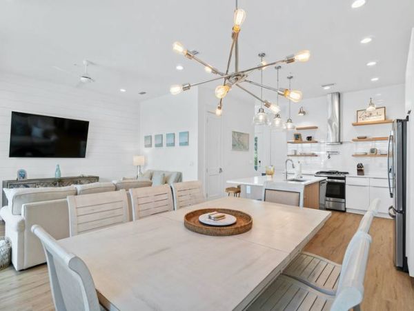 Beautiful Vacation Home with Beach Across the Street in Panama City Beach