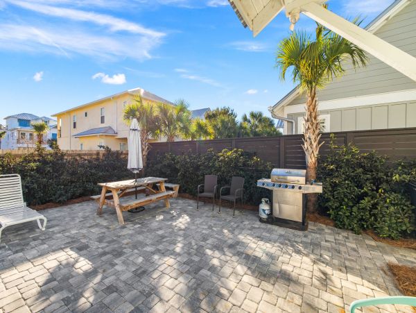 Luxury Vacation Rental in Miramar Beach: Your Coastal Escape