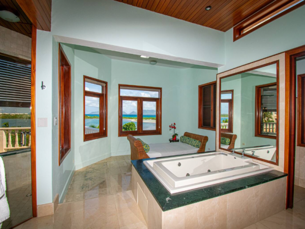 Luxury Vacation Estate with 22 Bedrooms in Dominican Republic