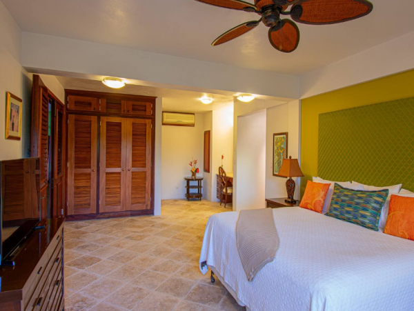 Luxury Vacation Estate with 22 Bedrooms in Dominican Republic