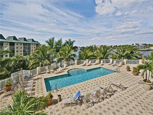 Luxury Vacation Rental in Naples: Your Tropical Escape