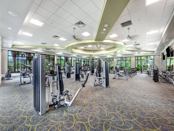 Spacious Naples Home with Pool, Fitness Center & Beach Access