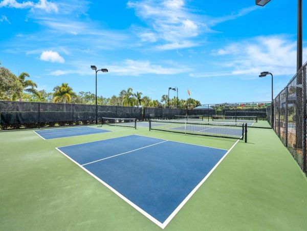 Spacious Naples Home with Pool, Fitness Center & Beach Access