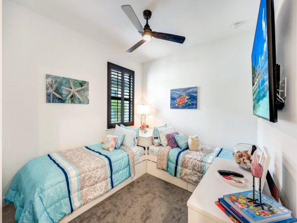 Spacious Naples Home with Pool, Fitness Center & Beach Access