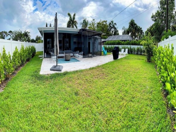 Luxury Vacation Rental in Naples: Your Tropical Getaway