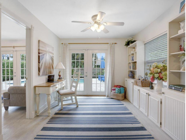 Naples Park Luxury Vacation Pool Home