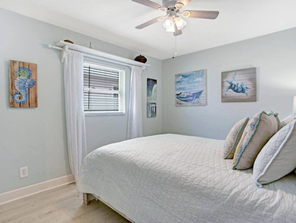 Naples Park Luxury Vacation Pool Home