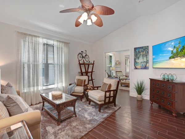 Dream Vacation Home with 3 Bedrooms & Private Pool