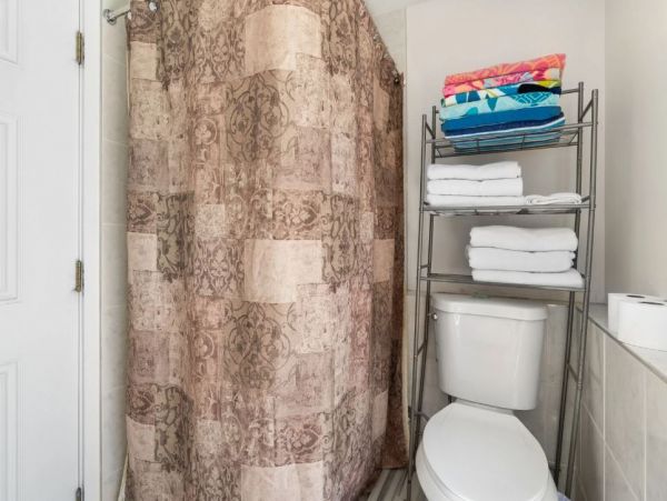 Charming Vacation Rental in North Naples Near the Beach