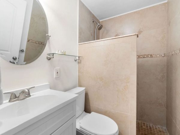 Charming Vacation Rental in North Naples Near the Beach