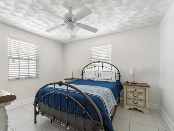 Charming Vacation Rental in North Naples Near the Beach