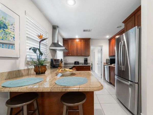 Charming Vacation Rental in North Naples Near the Beach