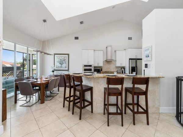 Bayfront Vacation Home with 5 Bedrooms & Pool
