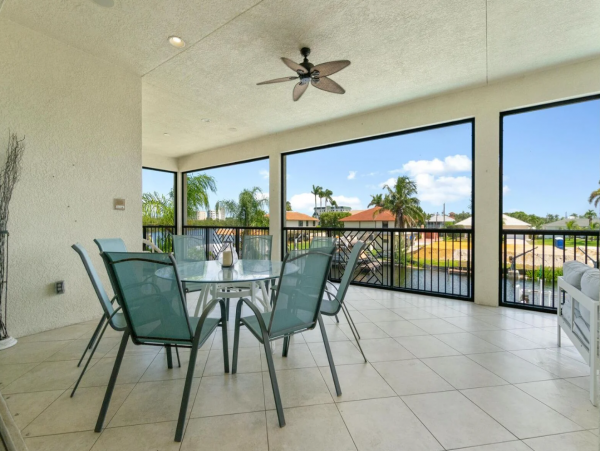 Bayfront Vacation Home with 5 Bedrooms & Pool