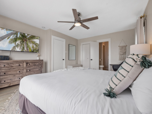 San Diego Oceanfront Villa - Luxury Sunset Cliffs Vacation Rental with Casita
