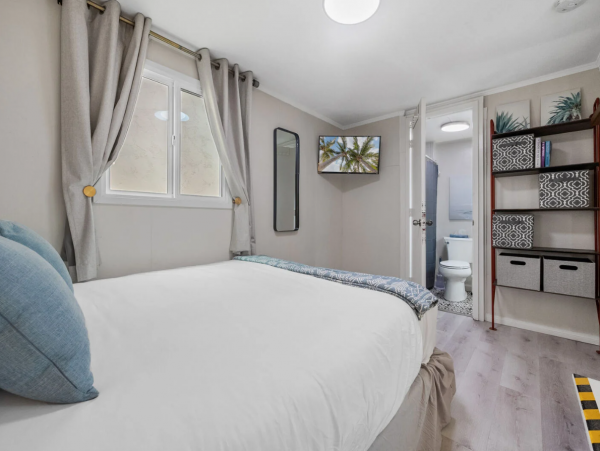 San Diego Oceanfront Villa - Luxury Sunset Cliffs Vacation Rental with Casita