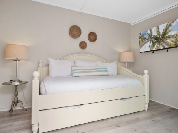 San Diego Oceanfront Villa - Luxury Sunset Cliffs Vacation Rental with Casita