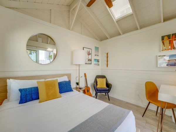 San Diego Oceanfront Villa - Luxury Sunset Cliffs Vacation Rental with Casita