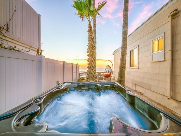 San Diego Oceanfront Villa - Luxury Sunset Cliffs Vacation Rental with Casita