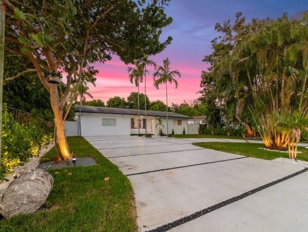 Comfort and Style at This Exclusive Miami Villa