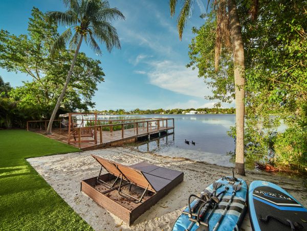 Lakefront Miami Beach Villa with Pool, 10 Mins to Beach