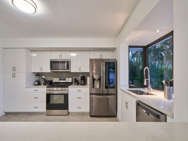 Lakefront Miami Beach Villa with Pool, 10 Mins to Beach