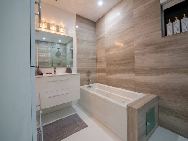 Four Bedroom Hollywood Modern Vacation Rental Private Pool