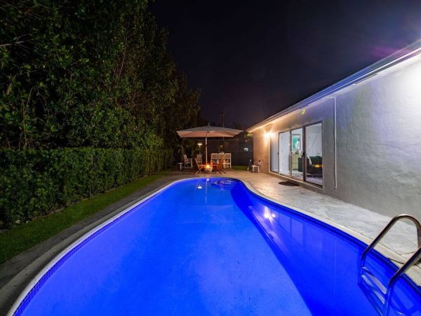 Four Bedroom Hollywood Modern Vacation Rental Private Pool