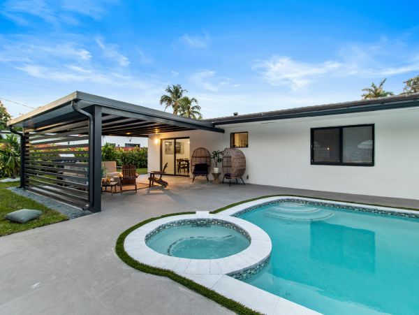 Posh Five Bedroom Pool Home in Miami