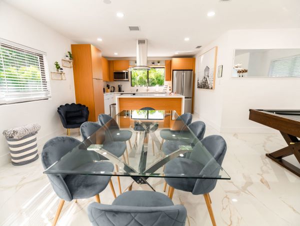 Four Bedroom Upscale Vacation Rental Home in Miami