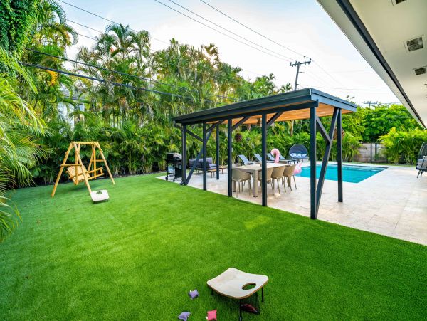 Four Bedroom Upscale Vacation Rental Home in Miami