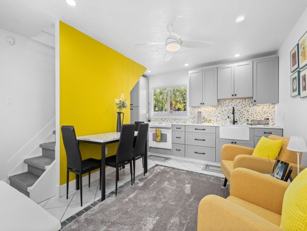 Charming Vacation Rental in Longboat Key
