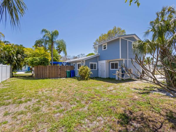 Charming Vacation Rental in Longboat Key