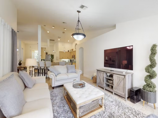 North Port Beautiful Home with Private Pool, Lanai & Pool Table