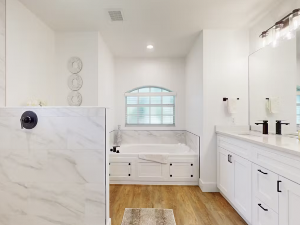 North Port Beautiful Home with Private Pool, Lanai & Pool Table