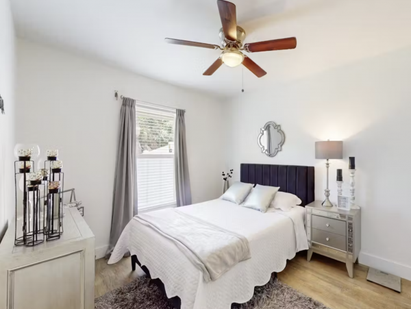 North Port Beautiful Home with Private Pool, Lanai & Pool Table