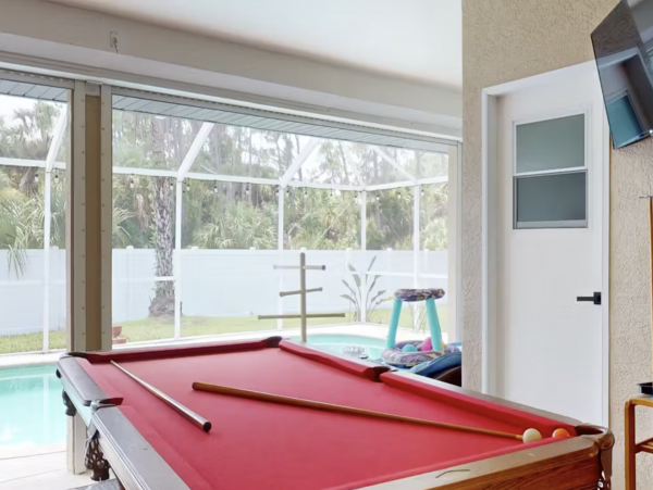 North Port Beautiful Home with Private Pool, Lanai & Pool Table
