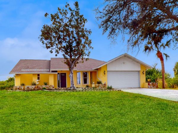 Englewood Vacation Rental with Private Pool