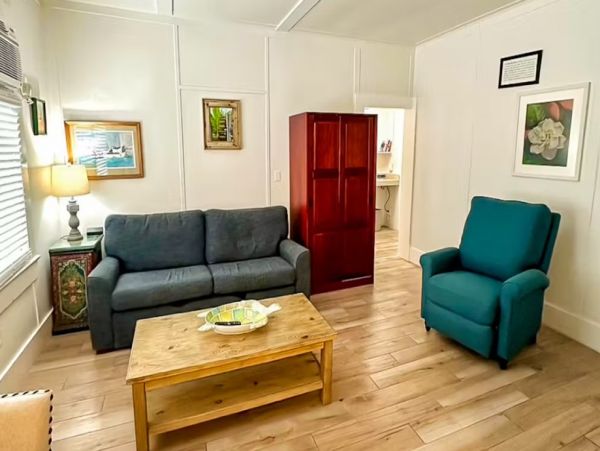 Key West Walk to Beach Three Condos Sleeps 14