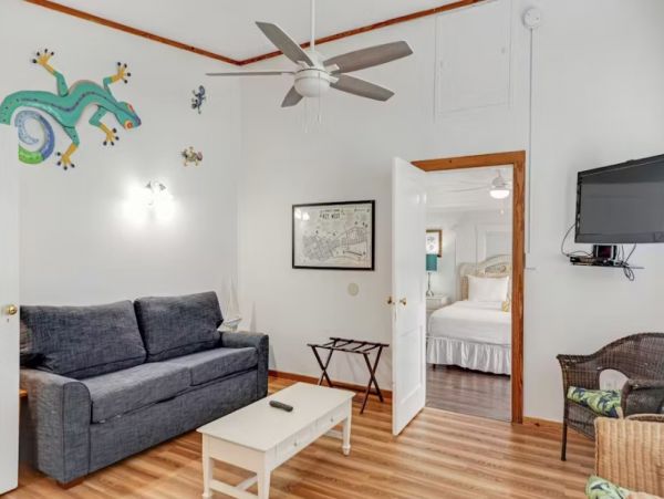 Key West Walk to Beach Three Condos Sleeps 14
