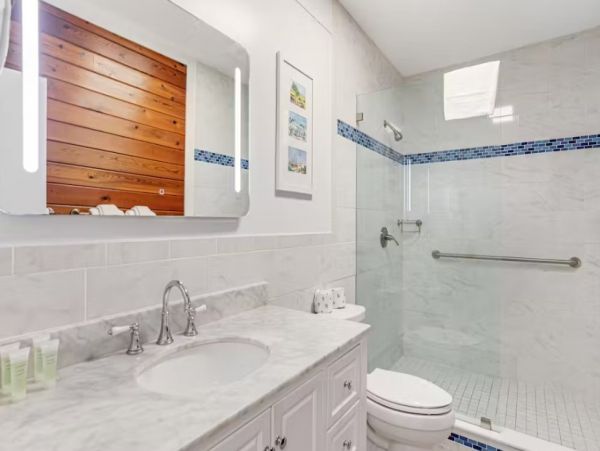 Key West Walk to Beach Three Condos Sleeps 14