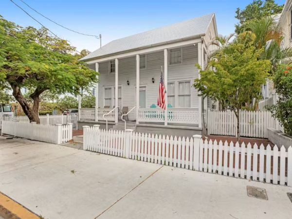 Key West Walk to Beach Three Condos Sleeps 14