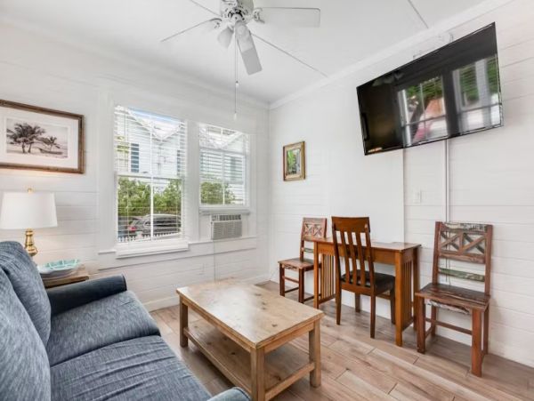 Key West Walk to Beach Three Condos Sleeps 14