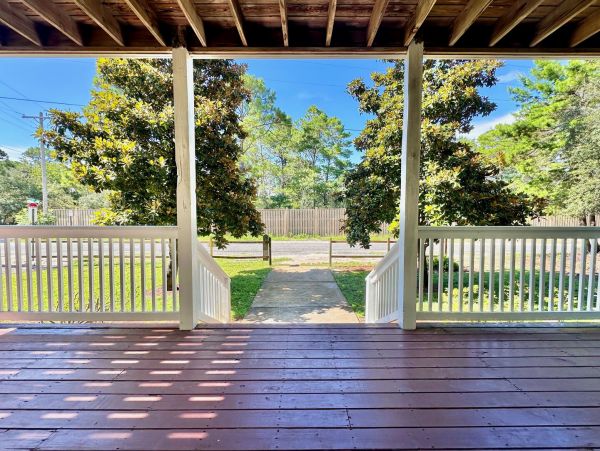 Spacious Vacation Rental with 6 Bedrooms & Pool